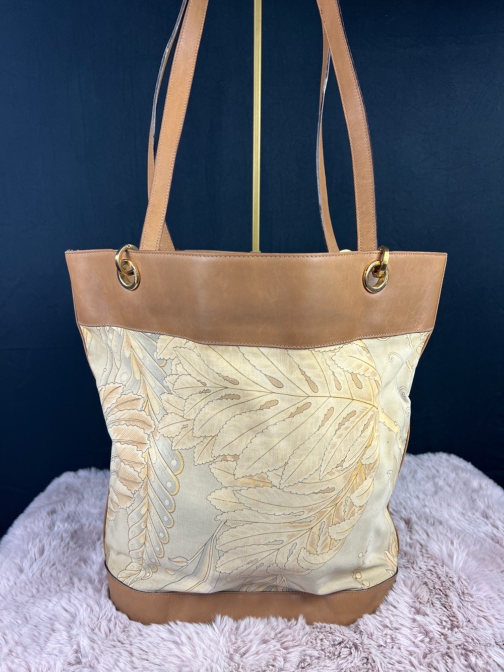 Salvatore Ferragamo Botanical Canvas Leather Tote Bag P21 3213 - Vintage 90’s - Picture 3 of 13